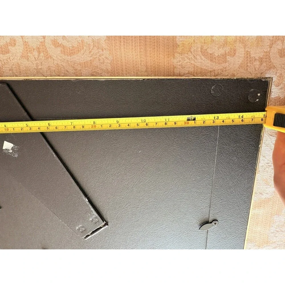 Unbranded vtg gold